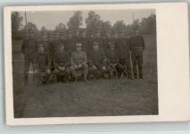 Gruppenaufnahme von Soldaten in Uniform Militär Schweiz Privatfoto AK