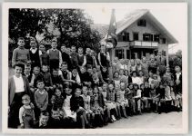 8494 Bauma Foto AK Gasthaus Schindler Gruppenfoto Kinder Ort handschriftlich