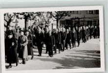 8730 Uznach 1955 Foto AK Ereignis - Trauergang oder Kirchgang?