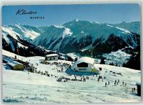 7250 Klosters - Skigebiet Madrisa Bergrestaurant und Station Klosters-Albeina mit Blick gegen Silvrettagruppe Pischahorn und Klosters Winter