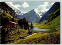Seealpsee Berggasthaus Seealpsee mit Altmann und Säntis
