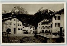 Scuol Dorfplatz Brunnen