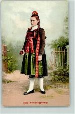 3158 Guggisberg - Trachtenfrau