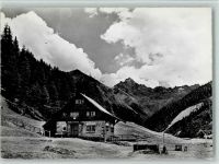 Fuorcla Chaschauna Parkhütte Varusch Das Tor zum Nationalpark von Zuoz und S-chanf mit Piz Fier
