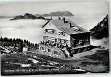 Beckenried Brisenhaus mit Standerhorn Pilatus