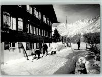 Lenzerheide/Lai Ferienheim Männedorf Tga da Lal Winteraufnahme Skifahrer