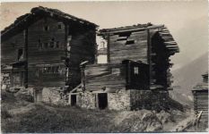 um 1920-30 Blatten bei Zermatt, verlassene Häuser/deserted houses AKU2