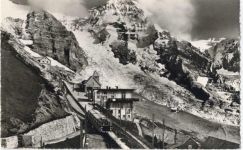 um 1950/60 Grindelwald, Kt. Bern, Schweiz, Station Eigergletscher der Jungfraubahn, Bergbahn,Götz AKU2