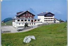 6433 Stoos SZ - Berghaus AKU2