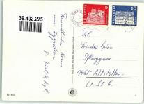 Eggishorn - Tourist hängt an den Hörnern eines Steinbocks am Bergabhang