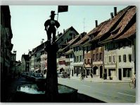 8253 Diessenhofen FOTO KEINE AK Hauptstrasse Brunnen Auto