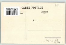 Col de la Forclaz - Junge Frau unter dem Kreuz Gasthaus