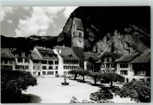 3800 Unterseen - Kirche Marktplatz