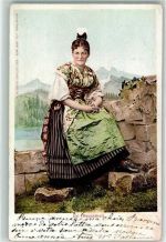 Urner Trachtenfrau Reusstal