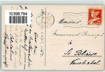 Bauern vor dem Haus auf der Alp