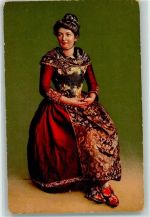 Engadinerin in Tracht