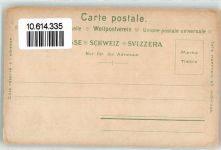 Tessiner Trachtenfrau beim Trauben ernten