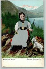 1904 Prägedruck mit echter Stoff Applikation Kind mit einer Ziege AK