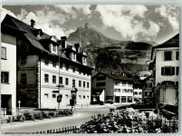 8752 Näfels 1963 - Foto Gross 32769 Dorfplatz mit Freurerpalast