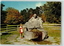 7304 Maienfeld - Kind Lamm Heidibrunnen