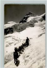 3823 Kleine Scheidegg - Jungfraubahn Polarhunde mit Rottalhorn Winteraufnahme