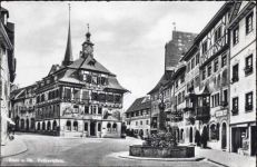 um 1950/60 - Stein am Rhein, Kanton Schaffhausen, Schweiz, Rathausplatz, Brunnen, Rathaus AKU1