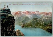 Fronalpstock - Bergsteiger auf dem Gipfel Urner Alpen