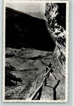 3954 Leukerbad Loèche-les-Bains - Bergwanderweg mit Wanderer