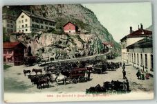 6487 Göschenen Foto AK Bahnhof Gotthardbahn Postkutsche