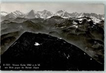 Niesen - Niesen-Kulm gegen Berner Alpen