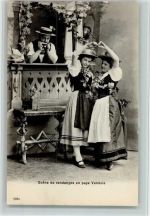 Serie 108 v - Scene de vendanges en pays Vaudois - Weinlese , gute Erhaltung AK Tracht Schweiz