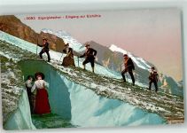 3823 Eigergletscher - Bergsteigerseilschaft am Eingang zur Eishöhle