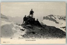 Urirotstock - Gipfel Touristengruppe