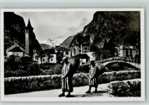 6676 Bignasco - Männer mit Erntekörben Ortsansicht