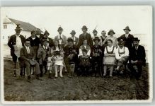 4143 Dornach Privatfoto AK Schweizer Theatergruppe Gruppenfoto Trachten Ort handschriftlich