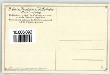 8767 Elm - 2 Frauen in Glarner Tracht auf dem Berg