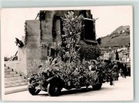 Foto AK Festwagen Nestle Tracht Oldtimer