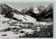 7250 Klosters - Klsoters Gesamtansicht mit Silvrettagruppe Winteraufnahme