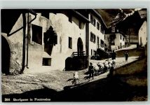 7504 Pontresina Gebrauchsspuren Dorfgasse Schafsherde