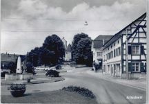 4123 Allschwil Neuallschwil - Blick zur Kirche, Brunnen