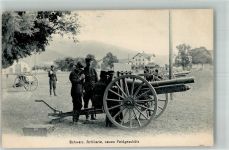 Soldaten in Uniform am neuen Feldgeschütz Militär Schweiz 1909