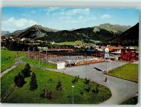 7260 Davos Dorf - Eisbahn mit Blick auf Rhätikon Seehorn und Pischahorn