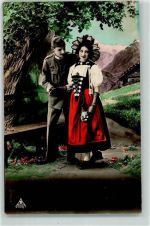 Soldat mit Trachtenmädchen Tracht Schweiz