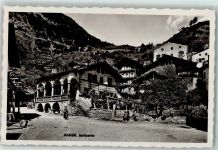 3942 Raron Foto AK Dorf Brunnen