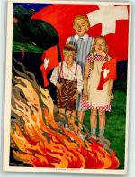 Bern Berne Bundesfeier Mutter mit zwei Kindern mit Schweizer Fahnen vor Feuer sign. MP Verneuil Für bedürftige Schweizer Schulen im Ausland Bundesfeier Ganzsachen Schweiz 1930 Künstlerkarte