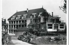 1248 Hermance - Damenhaus