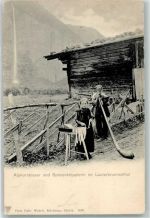 Alphornbläser und Klöpplerin im Lauterbrunnenthal Foto Gebr. Wehrli 9100 Alphorn 1900