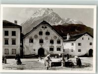 7550 Scuol Schuls Foto AK Waschfrauen Dorfplatz Brunnen