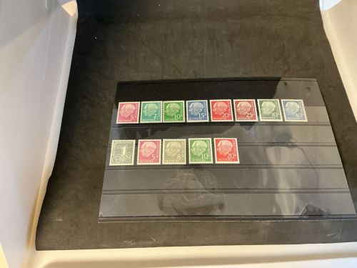 Bund Heuss Lumo + liegend postfrisch