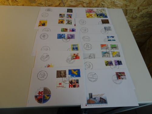 Schweiz Jahr 2001 kompletter Jahrgang FDC ohne 1760/61